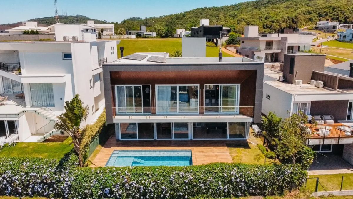 Casa Condominio Garden Ville com515m2 - São Simão - Criciúma - SC
