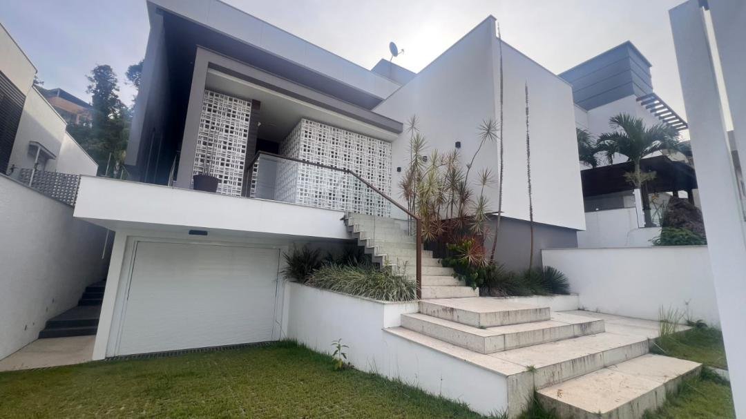 Residência Exclusiva Em Localização Privilegiada – Criciúma, SC