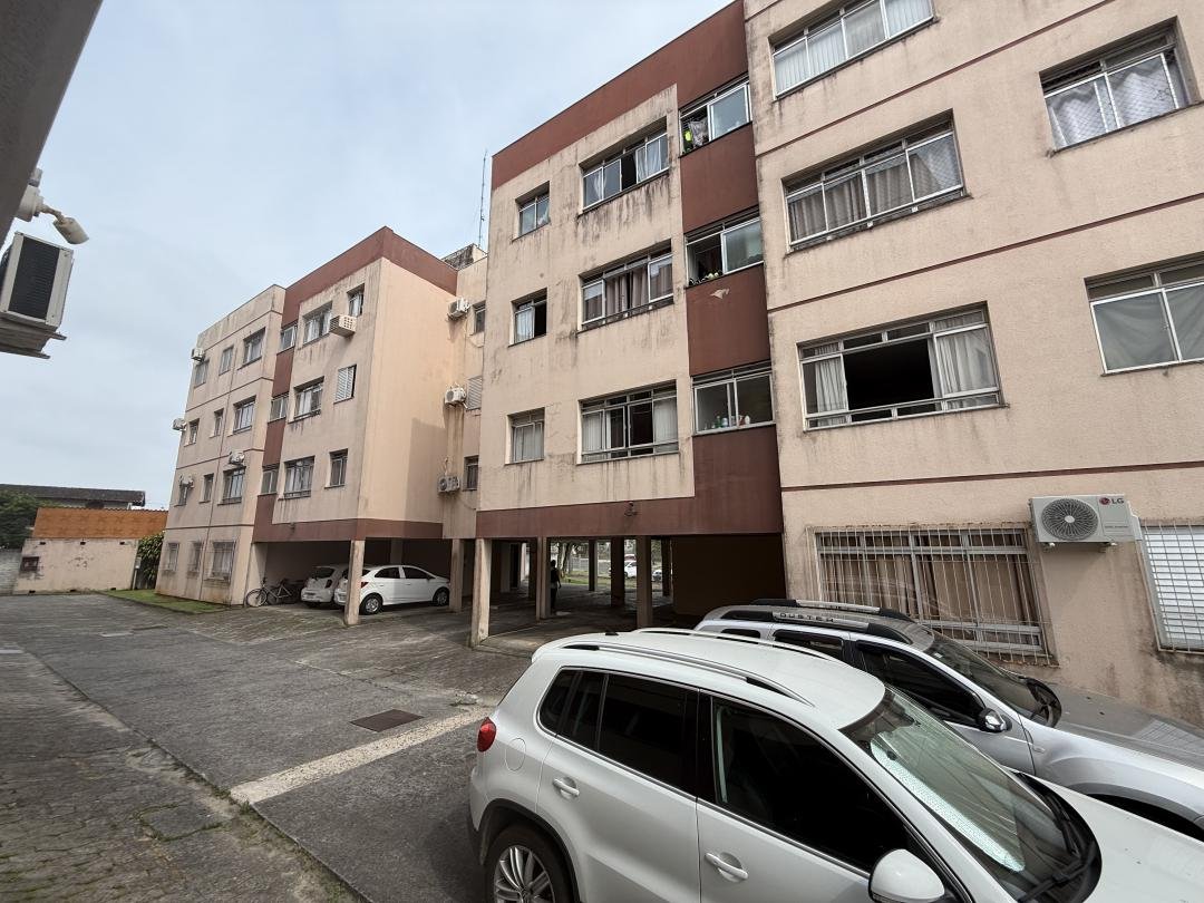 Apartamento à venda em Criciúma, Bairro  São Luiz.