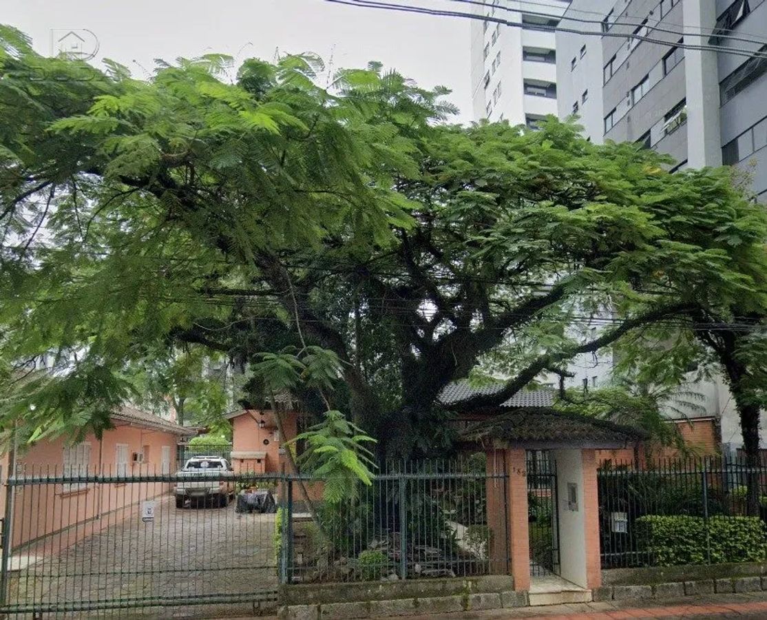 CASA COMERCIAL
