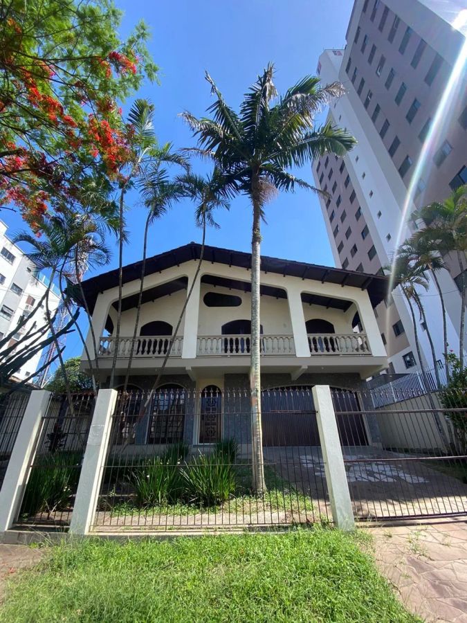 CASA COMERCIAL