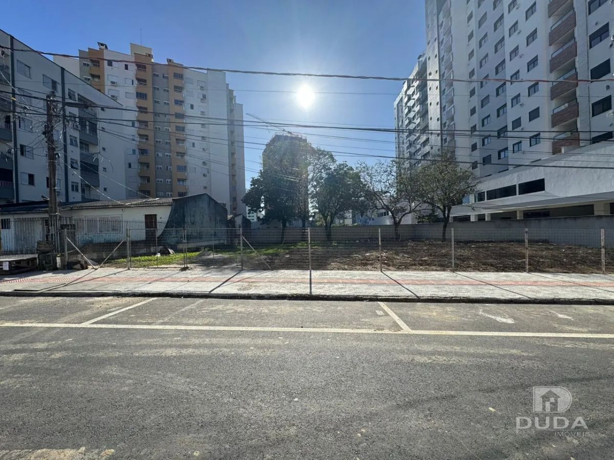 Terreno para Locação - 880 m²