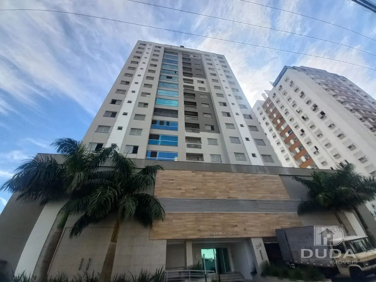 APARTAMENTO NO RESIDENCIAL MISTRAL À VENDA