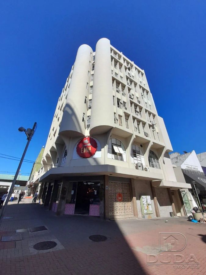SALA COMERCIAL AÉREA À VENDA