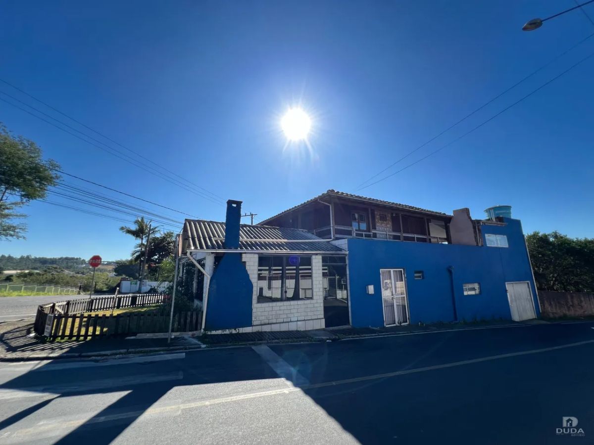 CASA COMERCIAL NO BAIRRO ARGENTINA