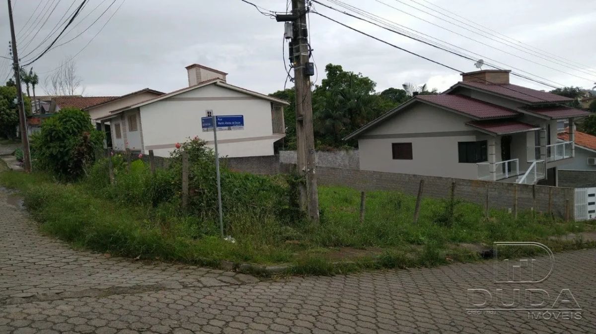 Terreno à venda em Criciúma - Ótima localização