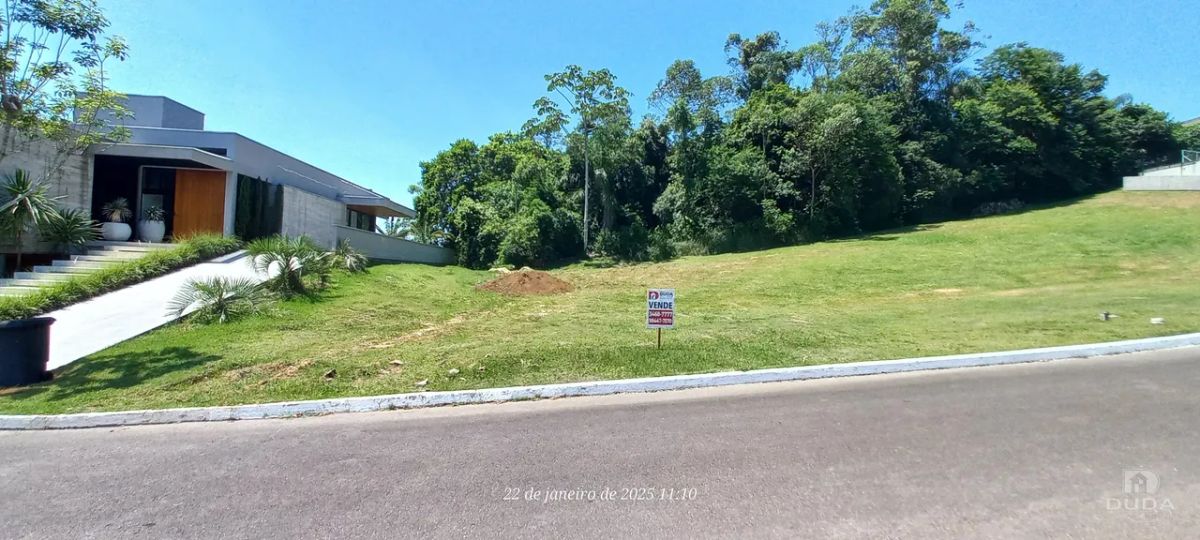 Terreno em Condomínio San Simone