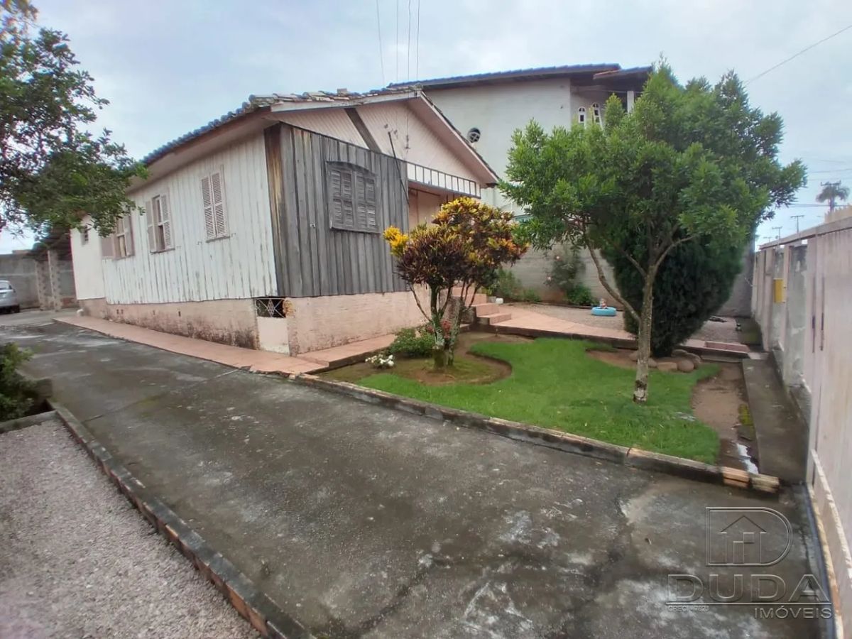 Casa no bairro Nossa Senhora da Salete, Criciúma.