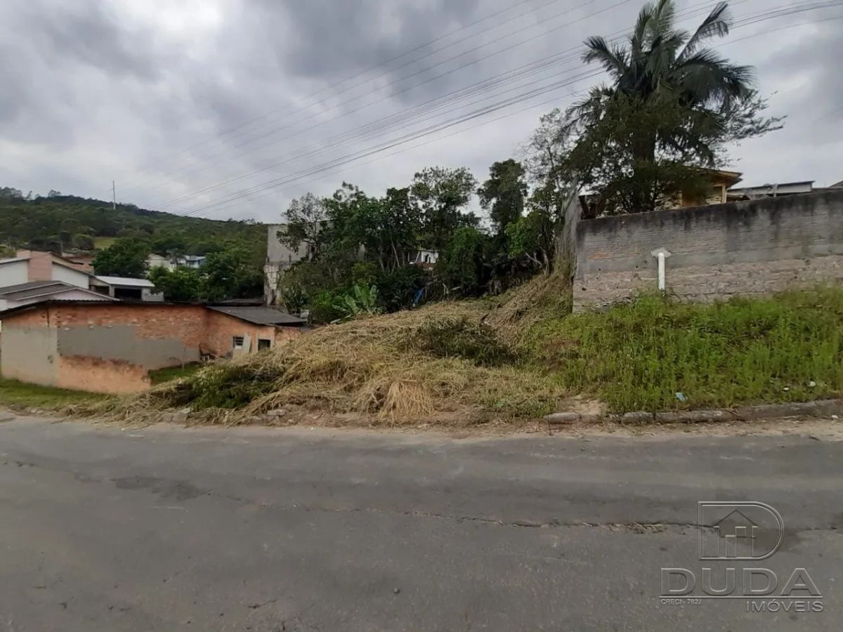TERRENO À VENDA