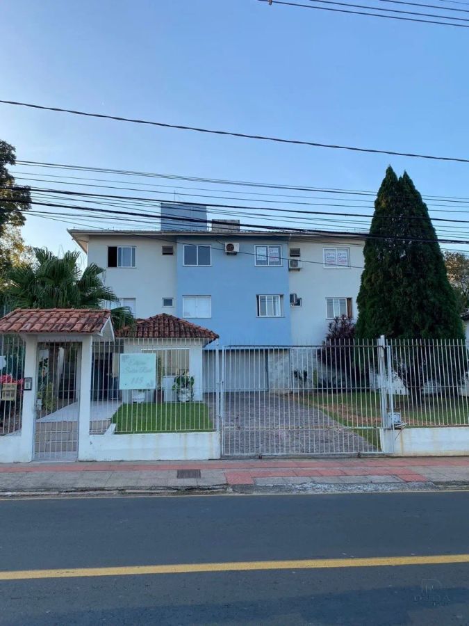 APARTAMENTO À VENDA