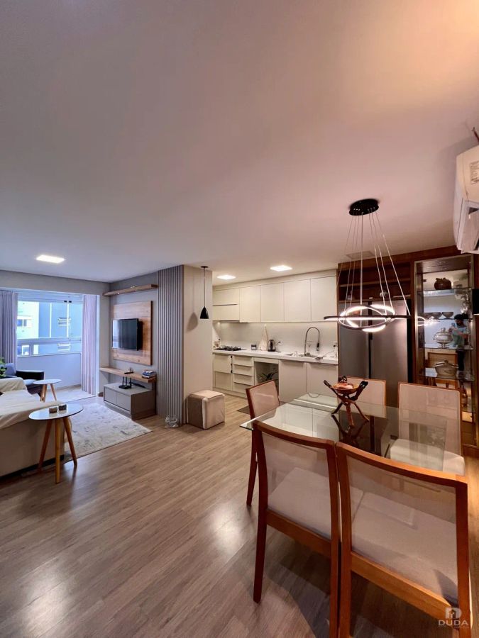 Apartamento elegante no Centro de Criciúma!