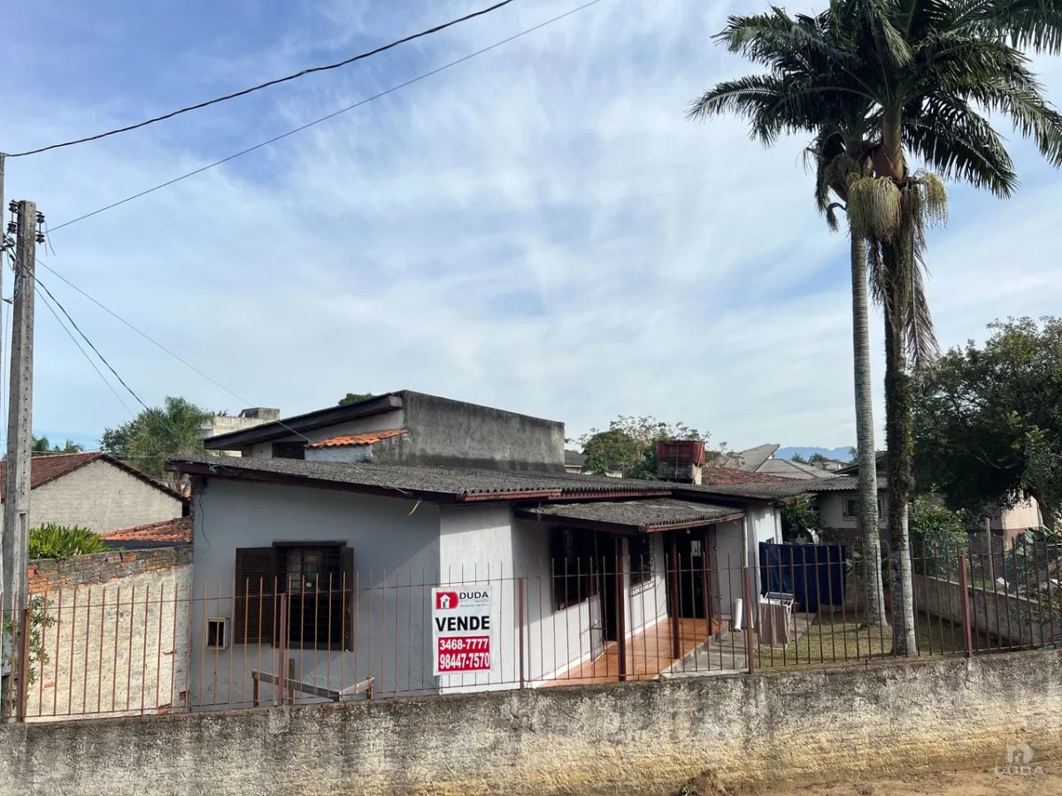 Casa Comercial à Venda - Bairro Pinheirinho