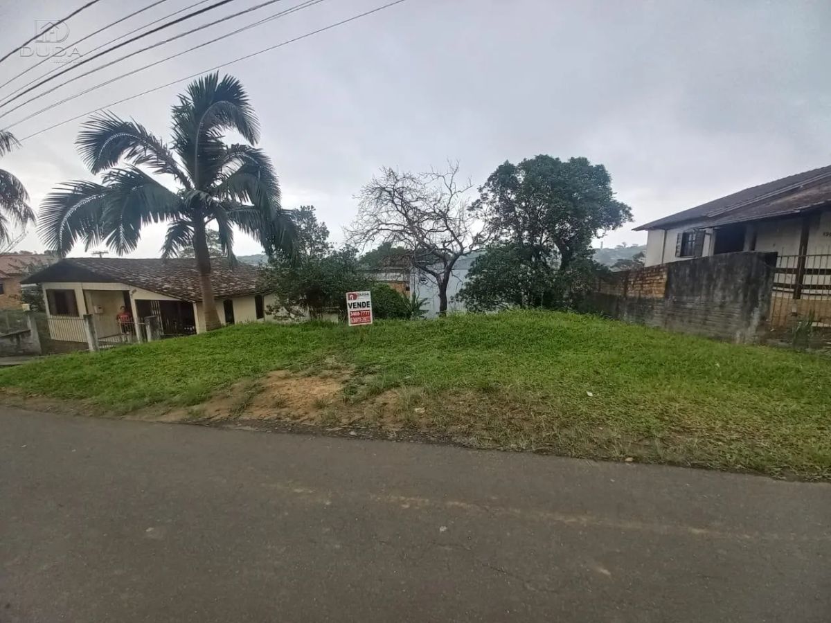 TERRENO À VENDA
