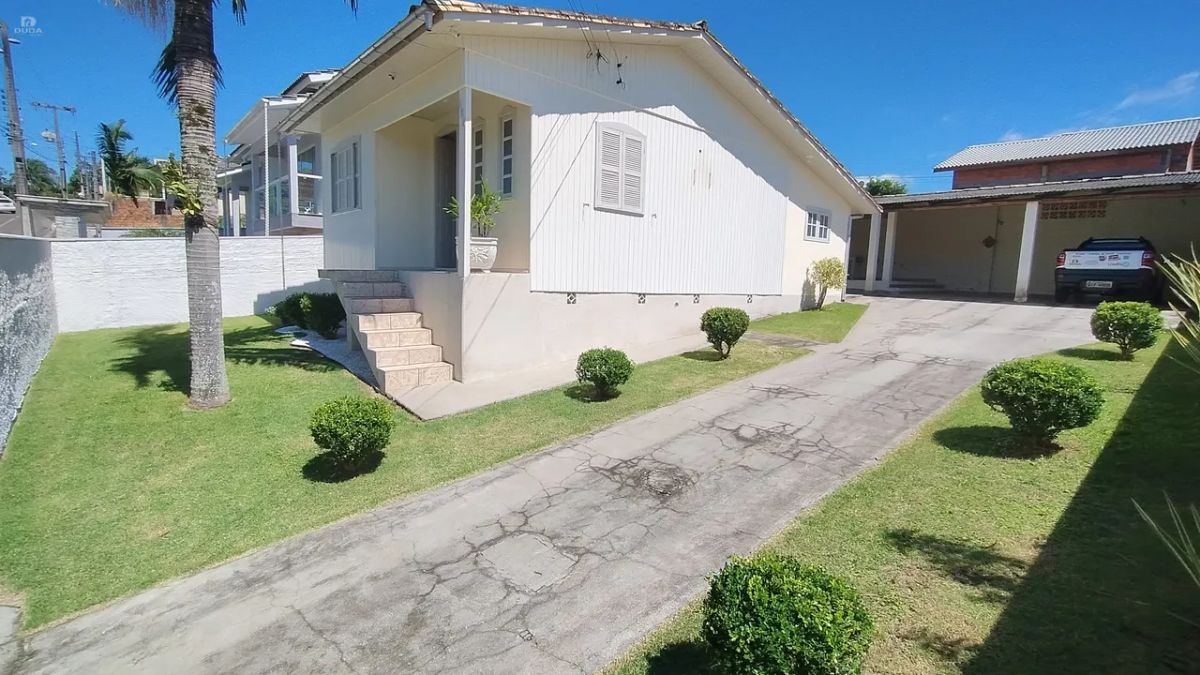 Casa à venda em Rio Maina