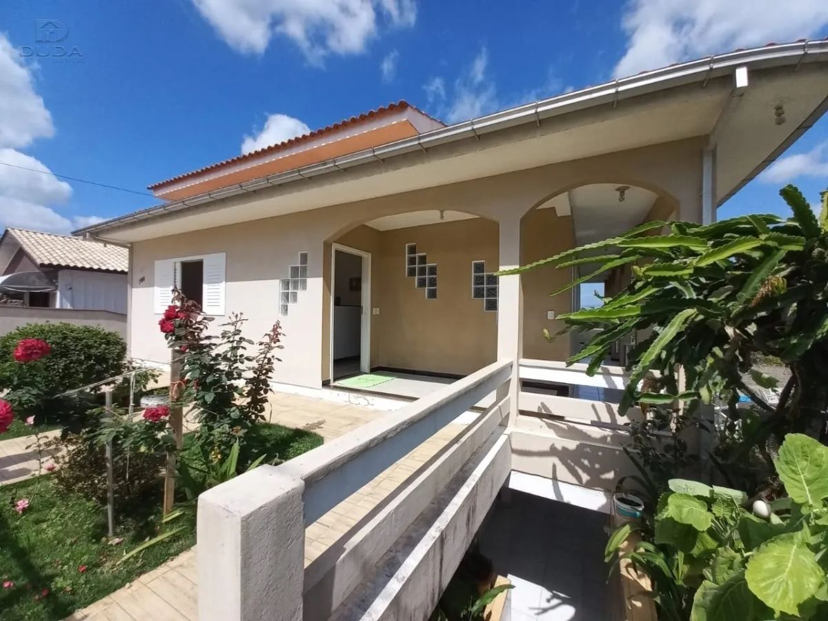 CASA À VENDA