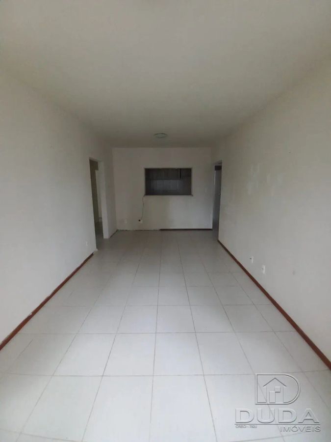 Apartamento à venda no Comerciário, Criciúma