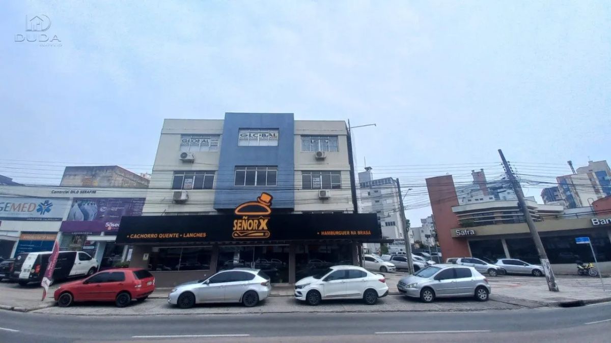 Sala comercial aérea com 137 m² e 2 baneheiros