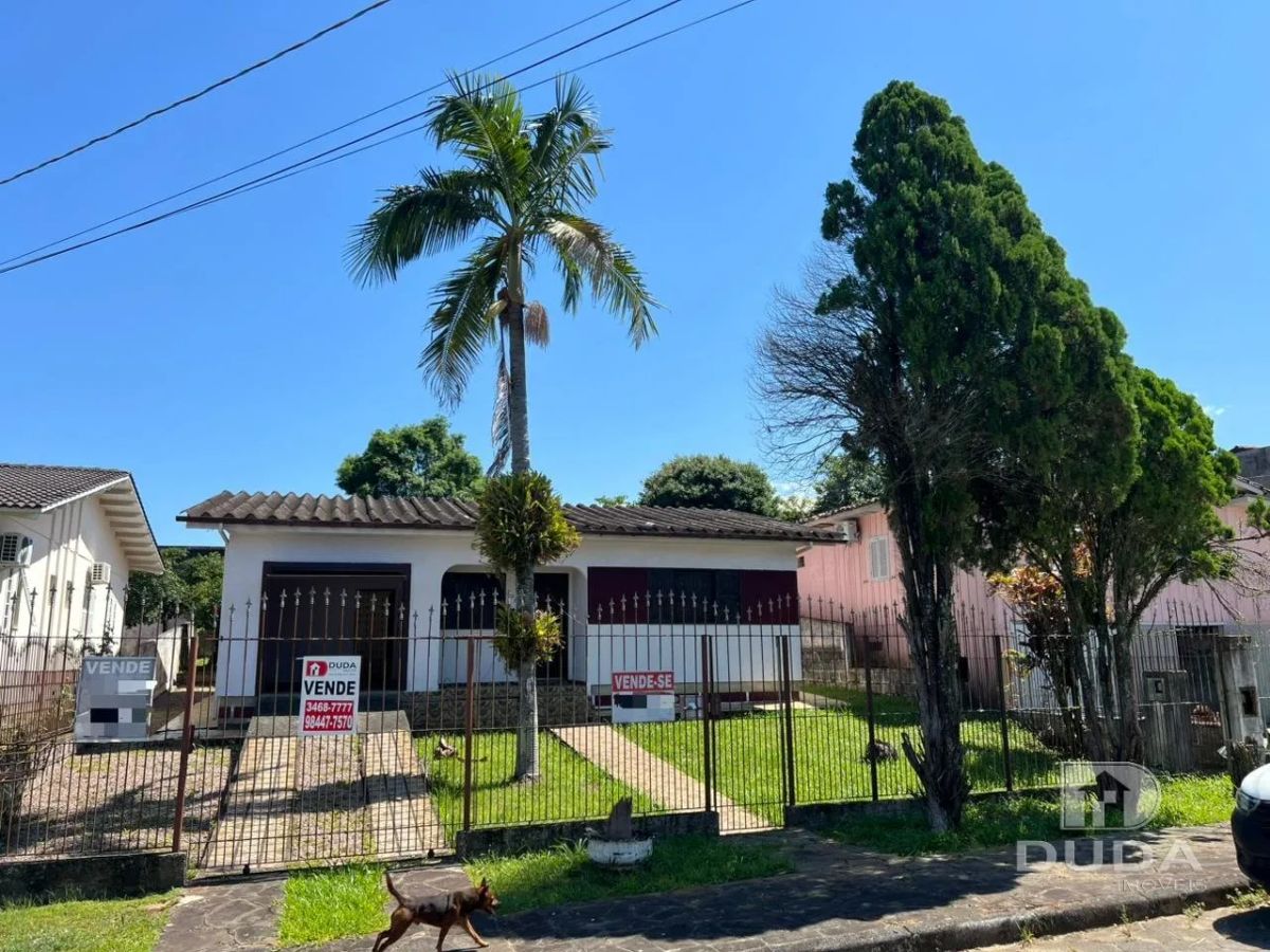 Casa no bairro São Luiz em Criciúma