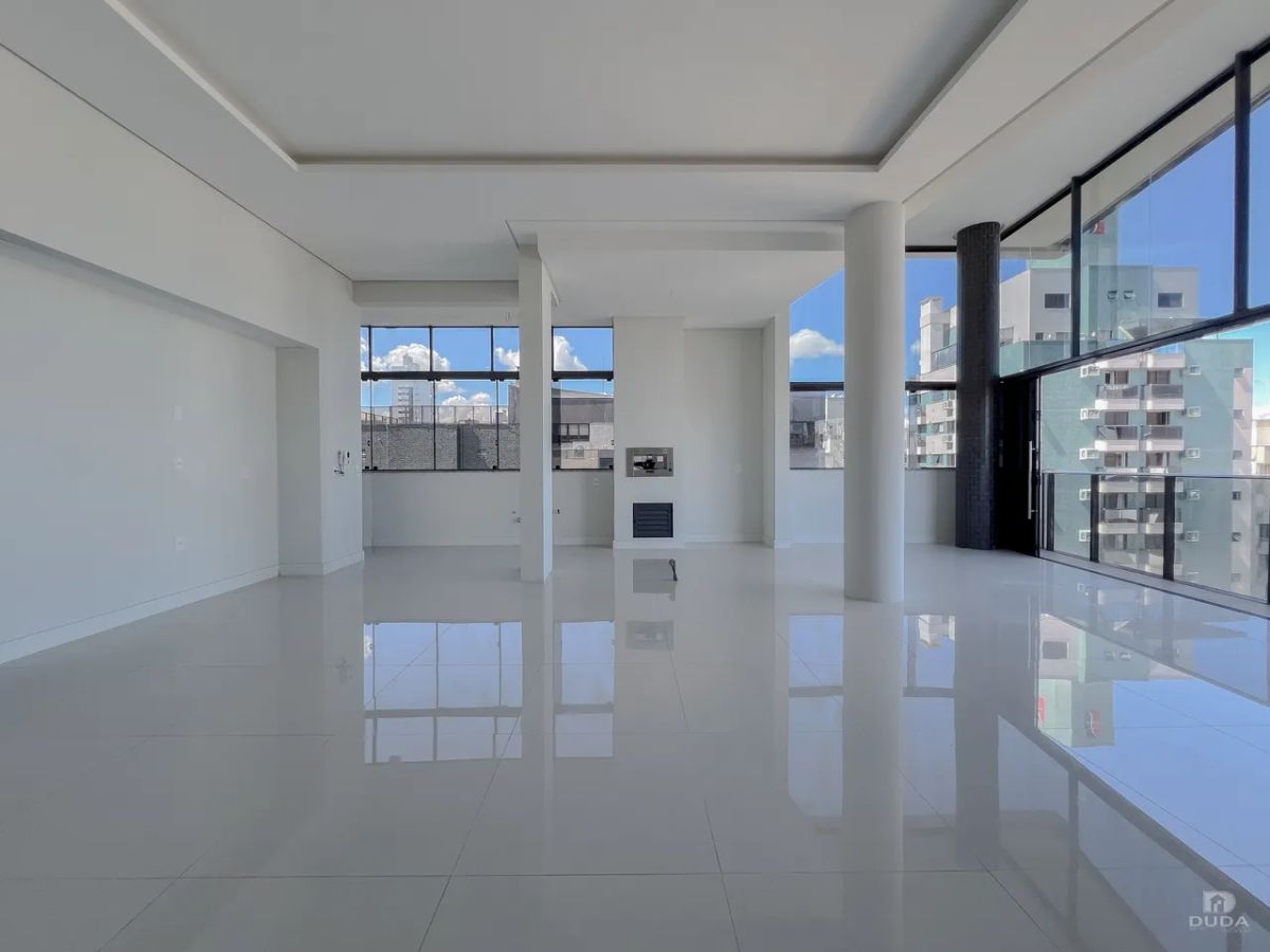 Apartamento alto padrão, com 215m²