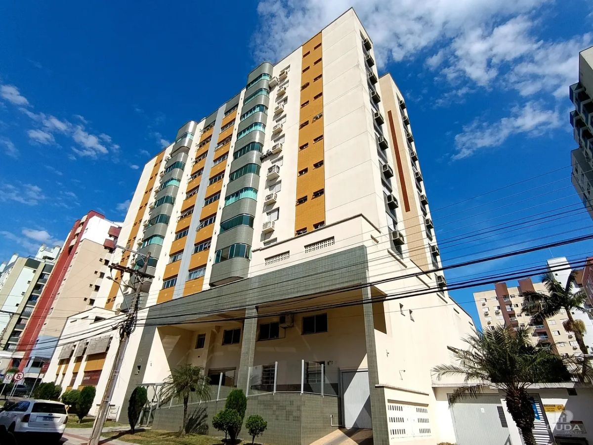 APARTAMENTO À VENDA