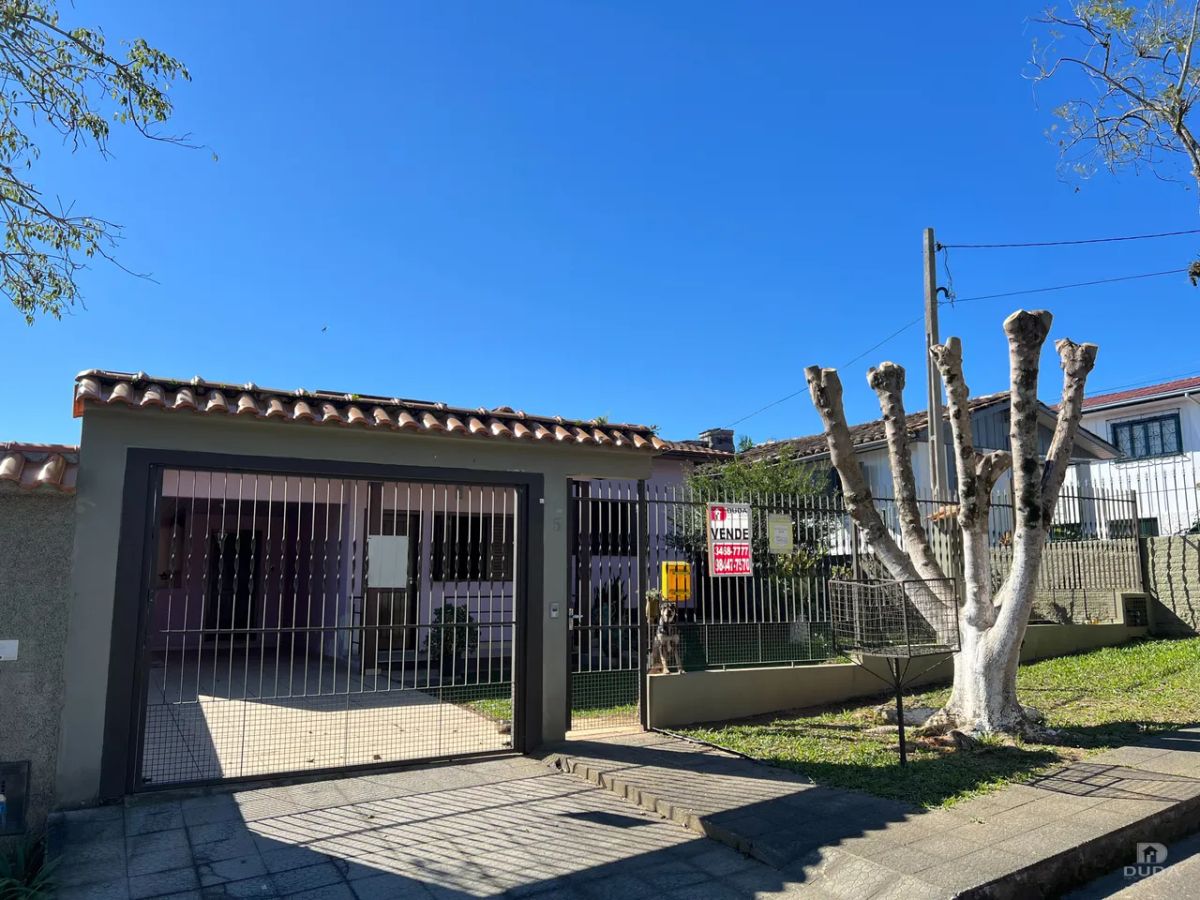 Casa à venda no Pinheirinho, Criciúma!