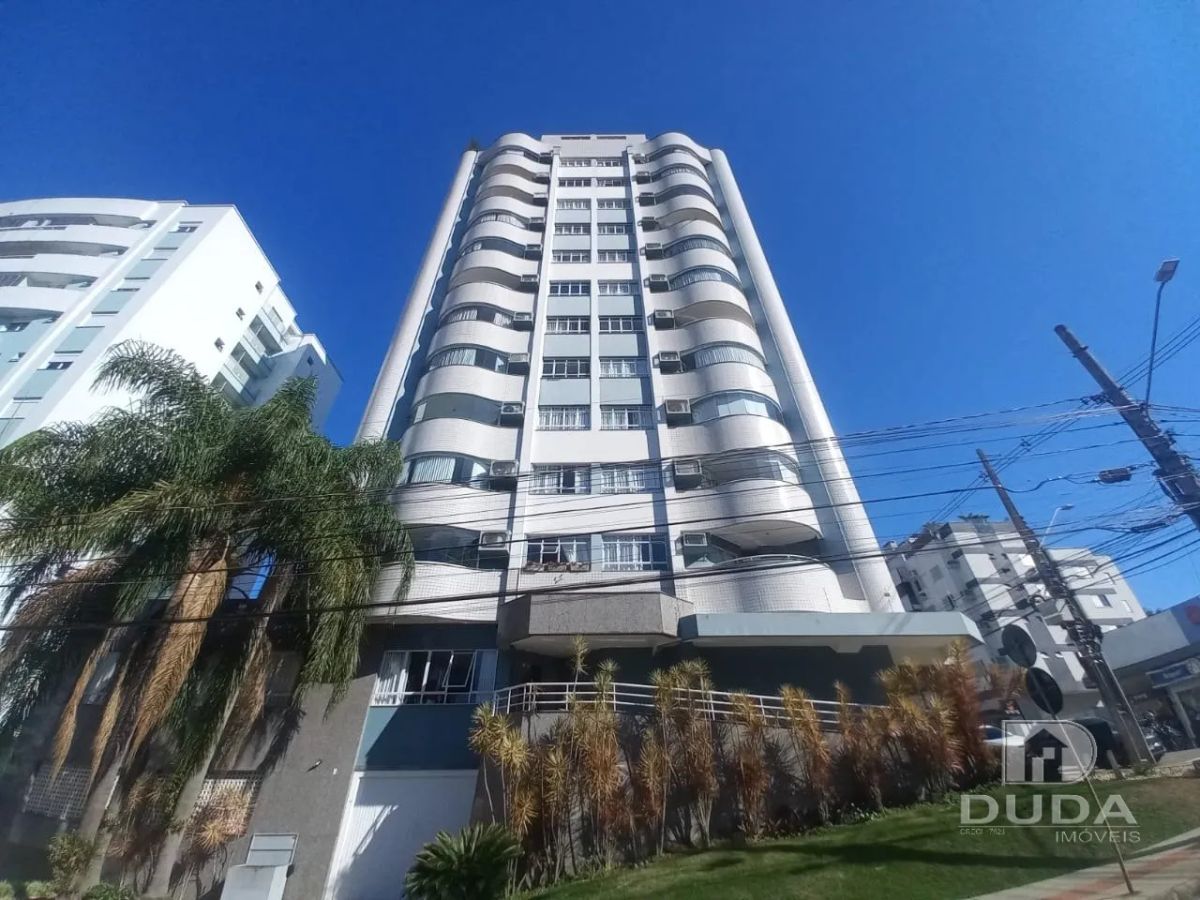 APARTAMENTO À VENDA NO MONTE CIVETTA