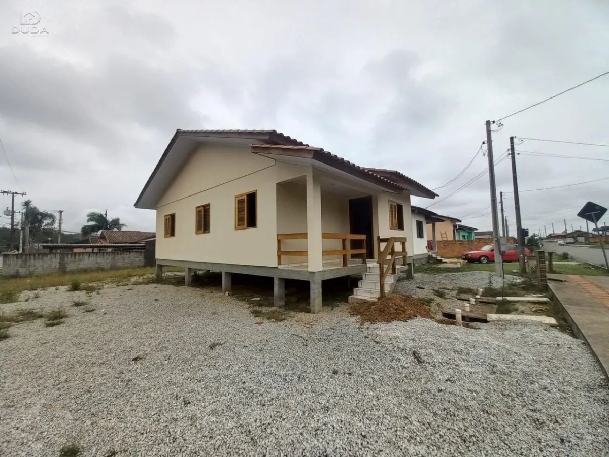 Casa à Venda no Bairro São Sebastião - Criciúma/SC
