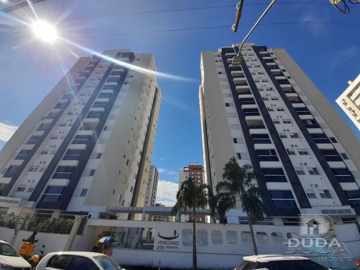 Apartamento à venda no Centro de Criciúma!!!