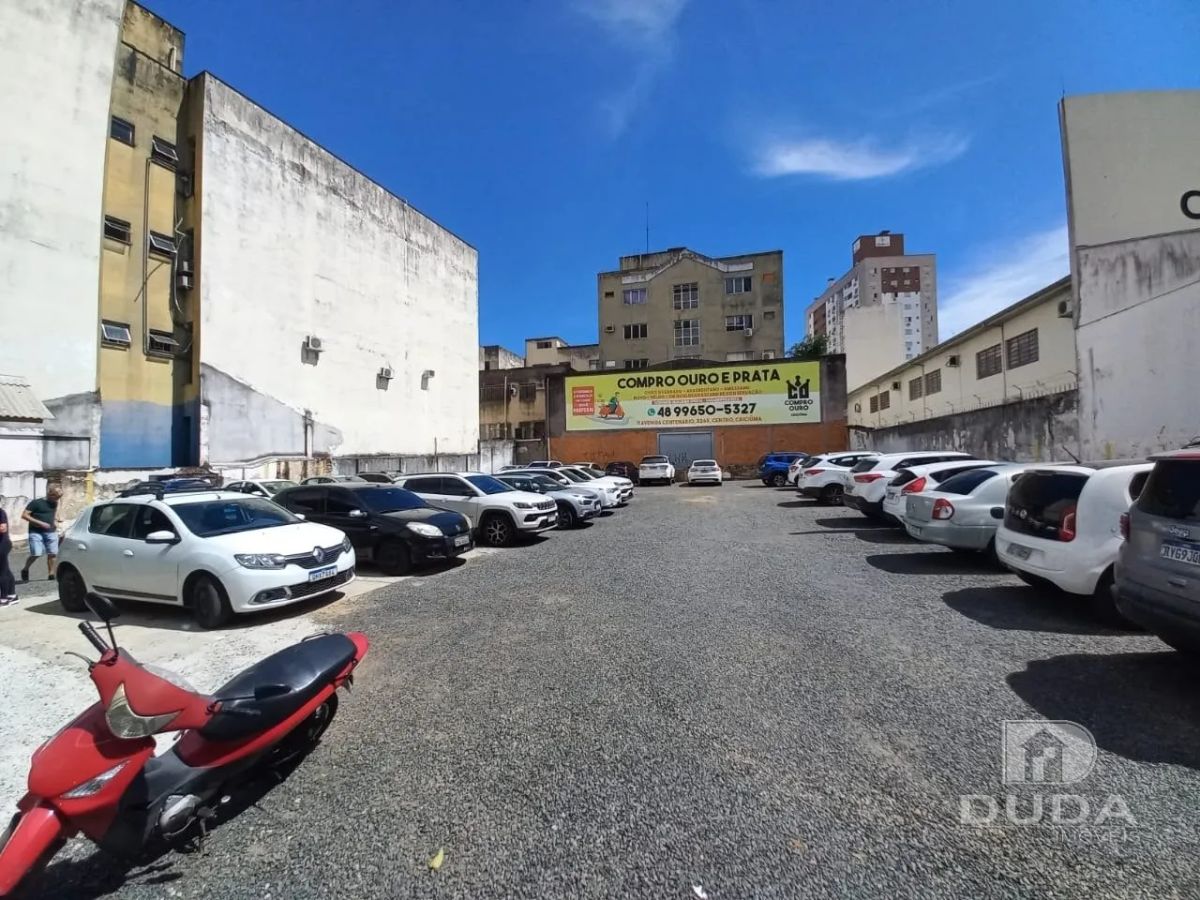 Terreno comercial à venda no Centro