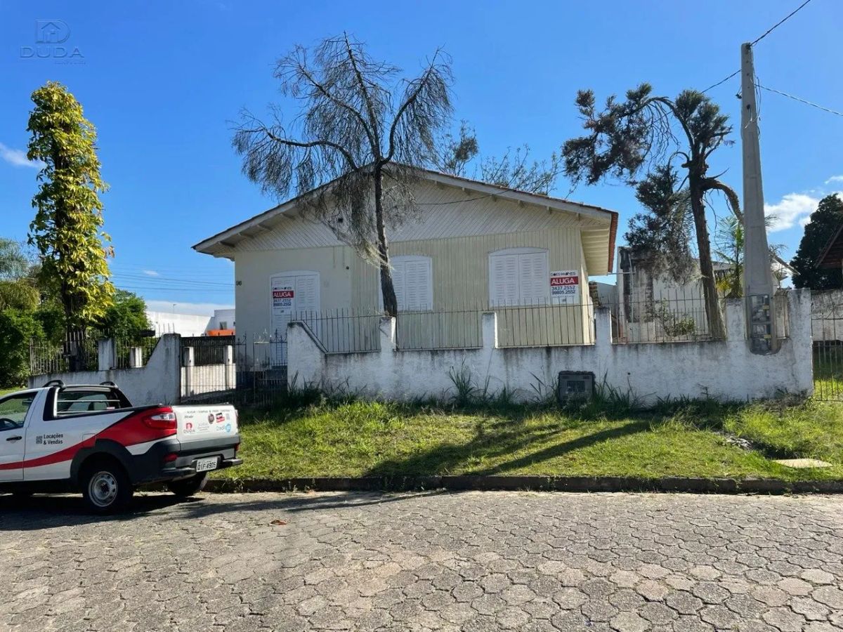 CASA À VENDA