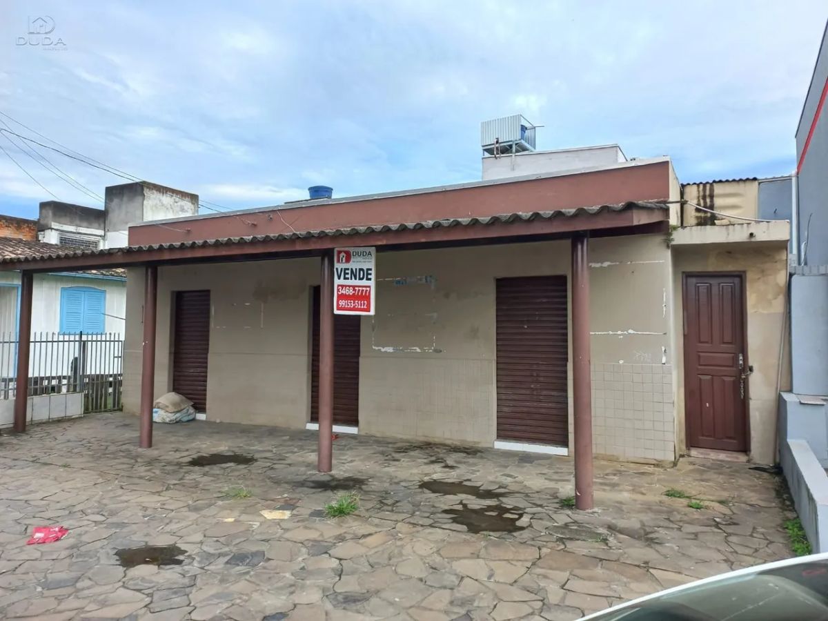 Casa Comercial à Venda