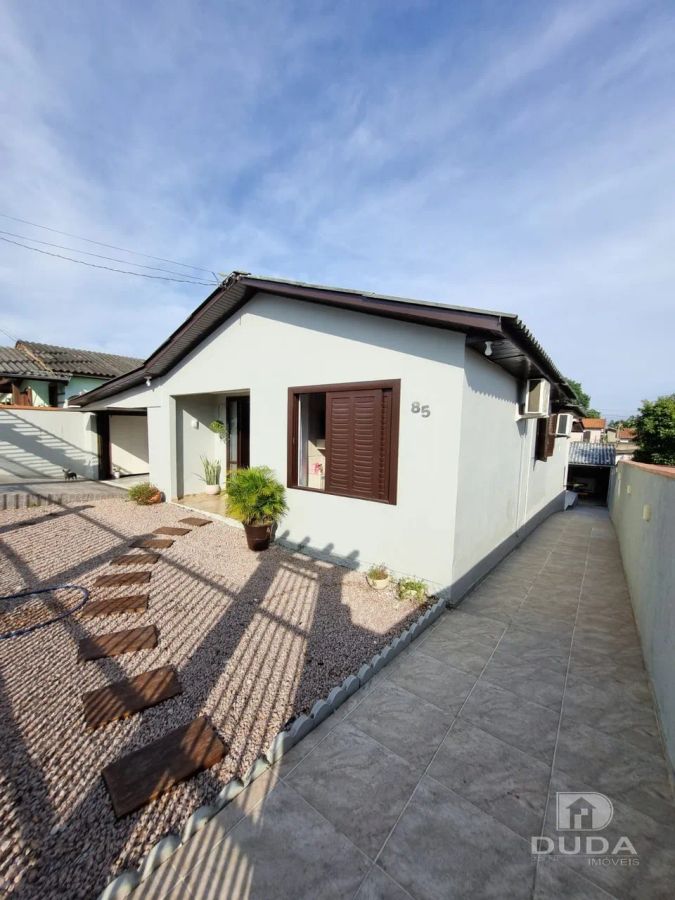 CASA À VENDA