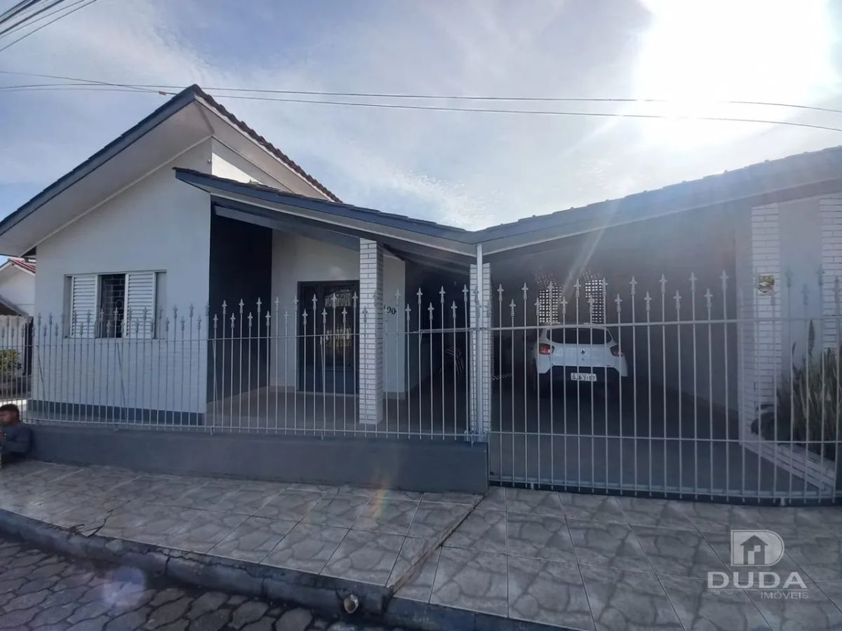 CASA À VENDA NO BAIRRO RIO MAINA