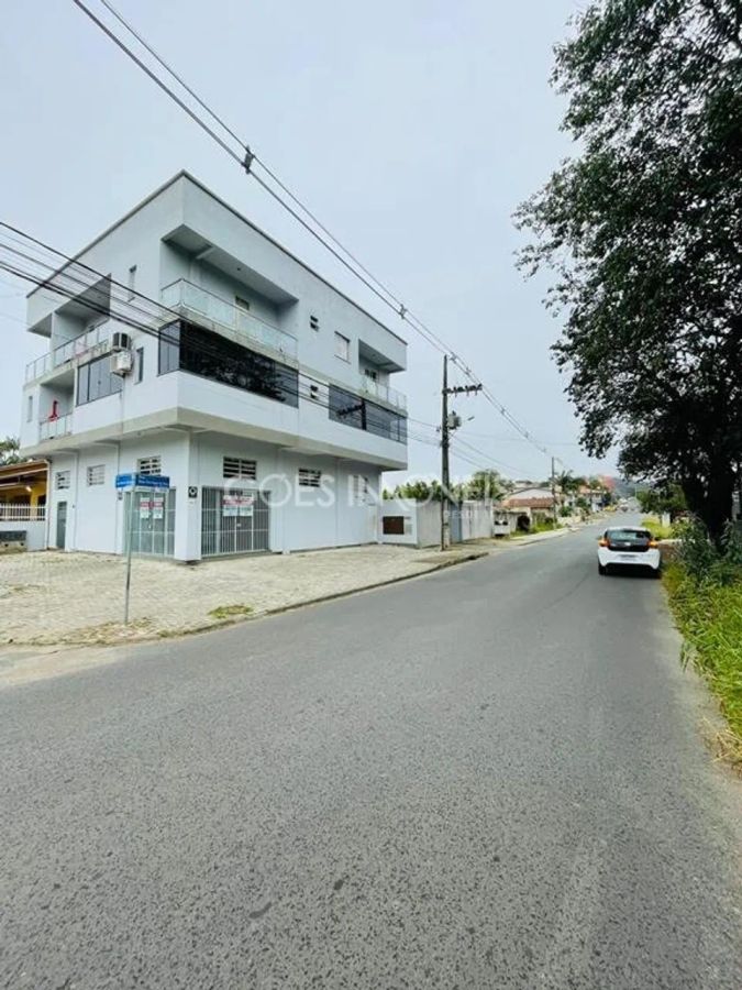 Sala Térrea à Venda em Jardim Maristela - SC