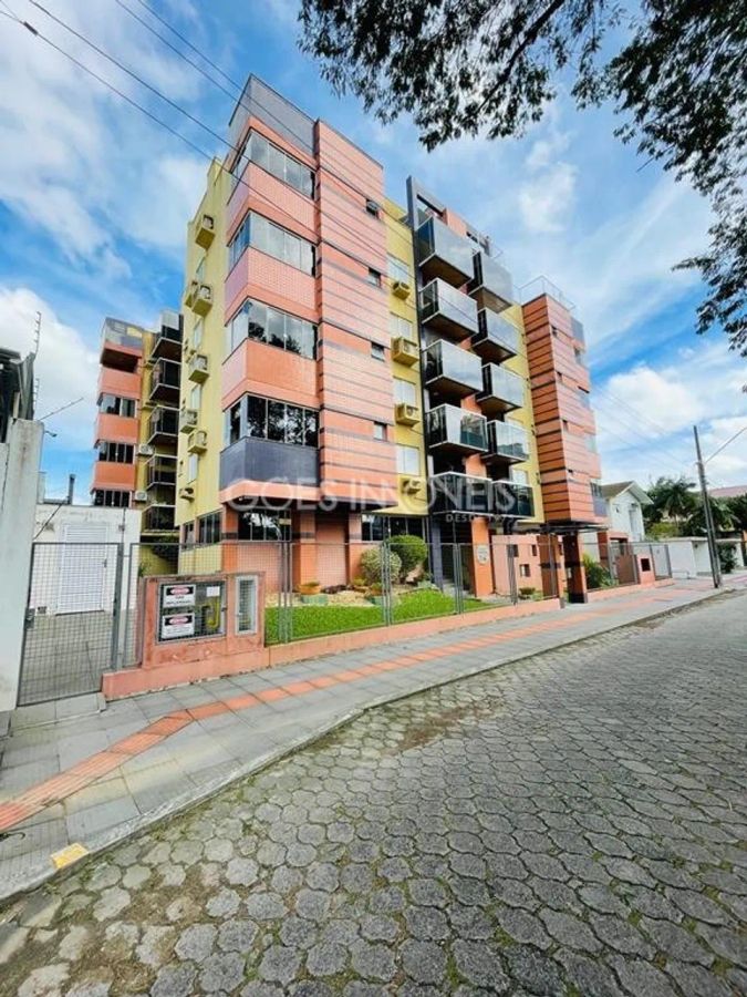 Apartamento à venda em Criciúma, Michel