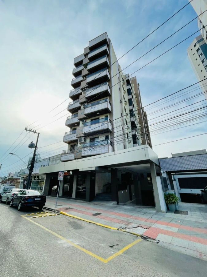 Apartamento à venda no Centro de Criciúma