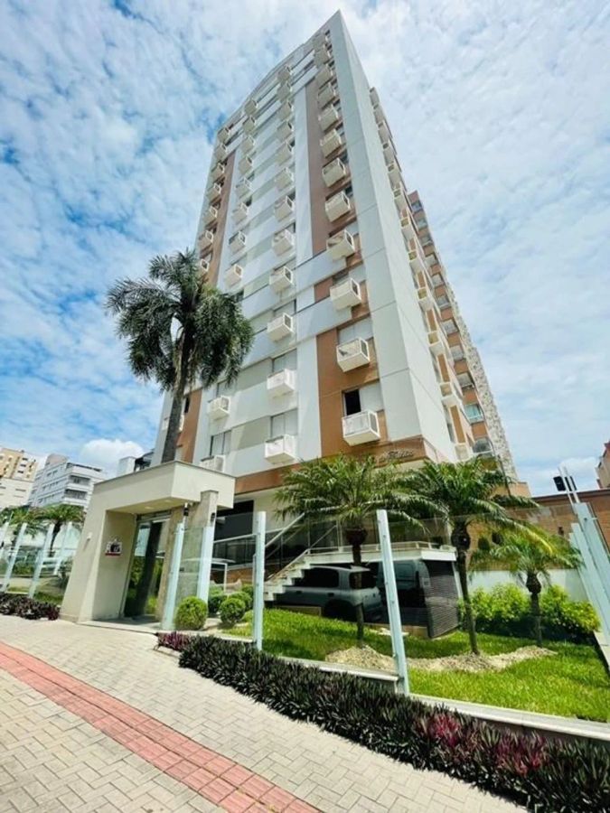 Apartamento à venda no Centro de Criciúma