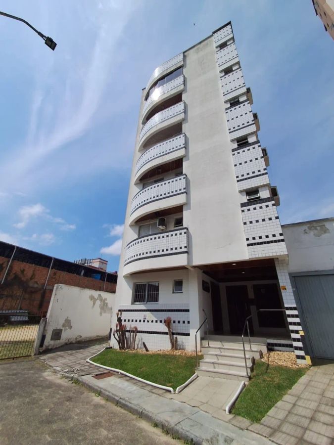 Apartamento à venda no Comerciário em Criciúma