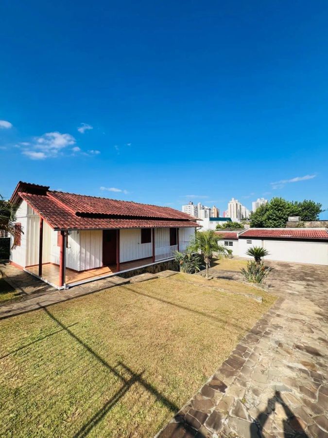 Casa para aluguel em Criciúma - Operária Nova