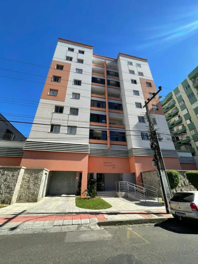 Apartamento à venda no Centro de Criciúma