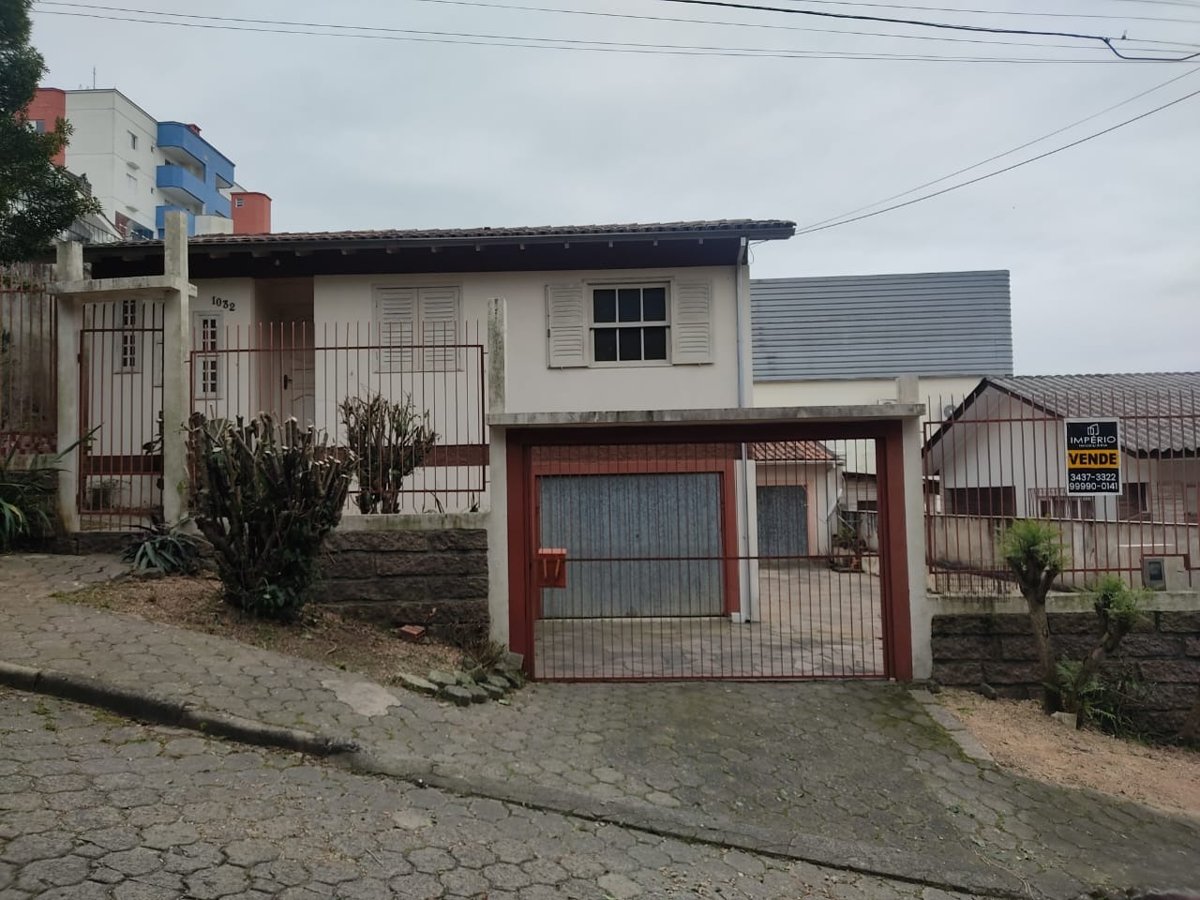 Casa 3 quartos no Operaria Nova, Criciúma