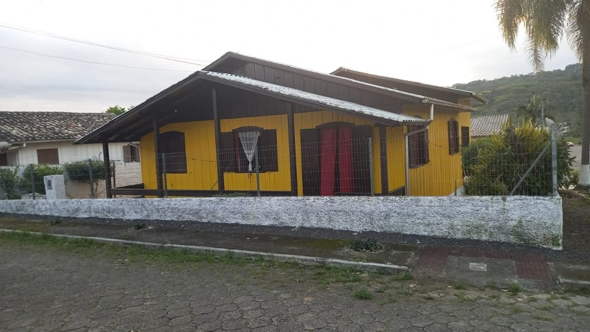 Casa 2 quartos no Vila Visconde, Criciúma