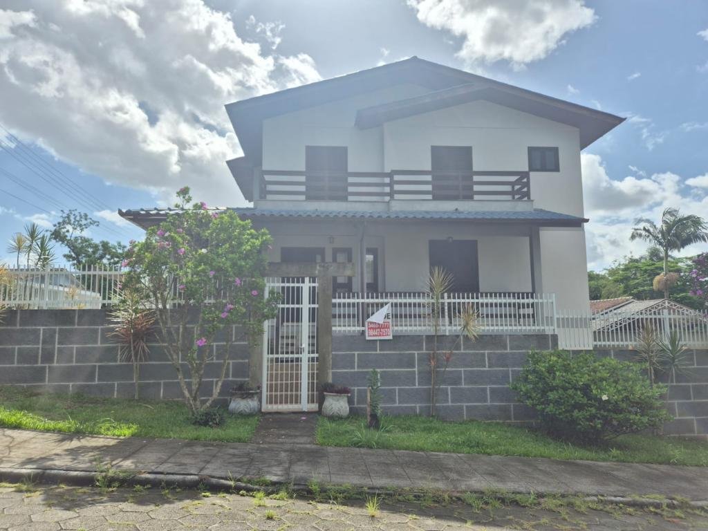 Casa para alugar em Criciuma